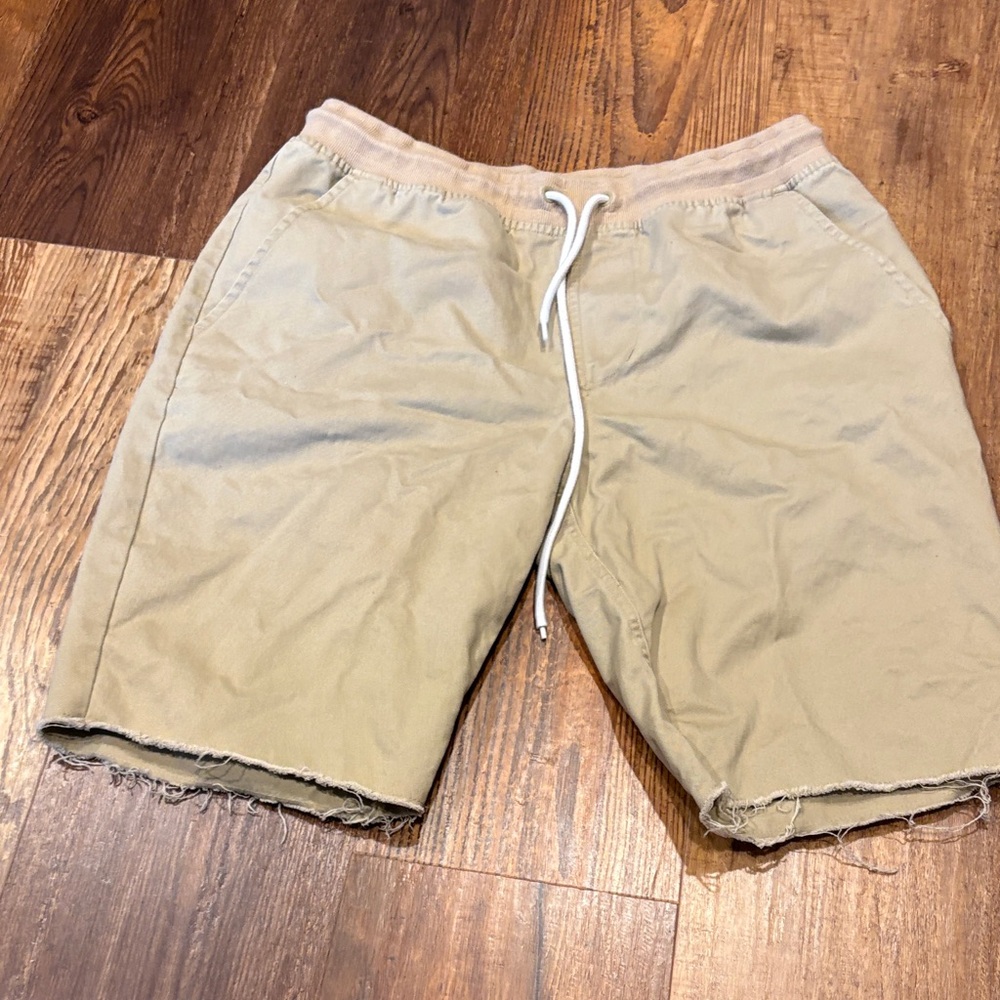 Adidas khaki Men's skate Shorts - Picture 4 of 10